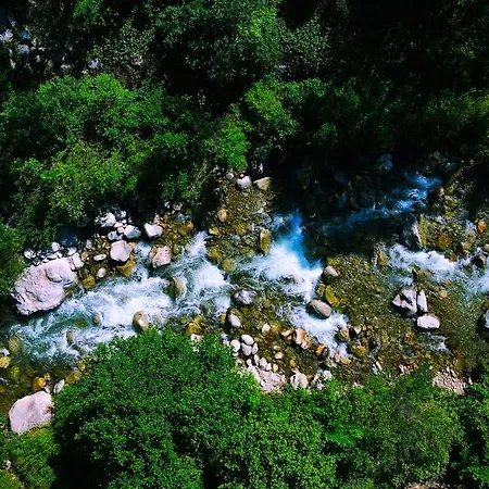 Avec Jardin Prive Randos & Cures - Luminice